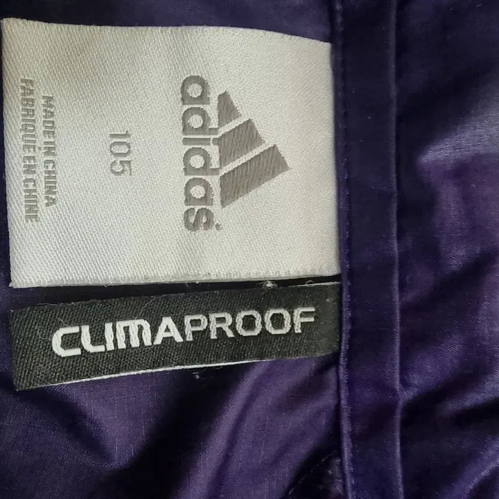 [BUNJANG] Adidas Real Madrid Windbreaker Purple (Size 105) / [매장정품]아디다스 레알마드리드 윈드브레이커 바람막이 퍼플 사이즈 105