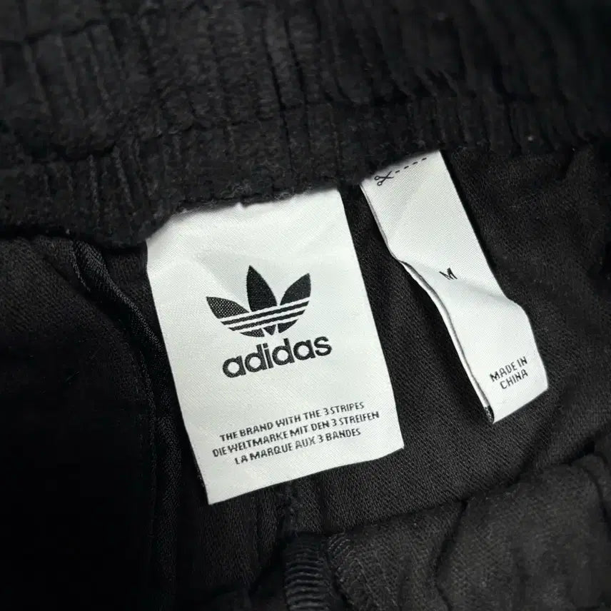 [BUNJANG] Adidas Black Corduroy Pants / 아디다스 블랙 코듀로이 팬츠