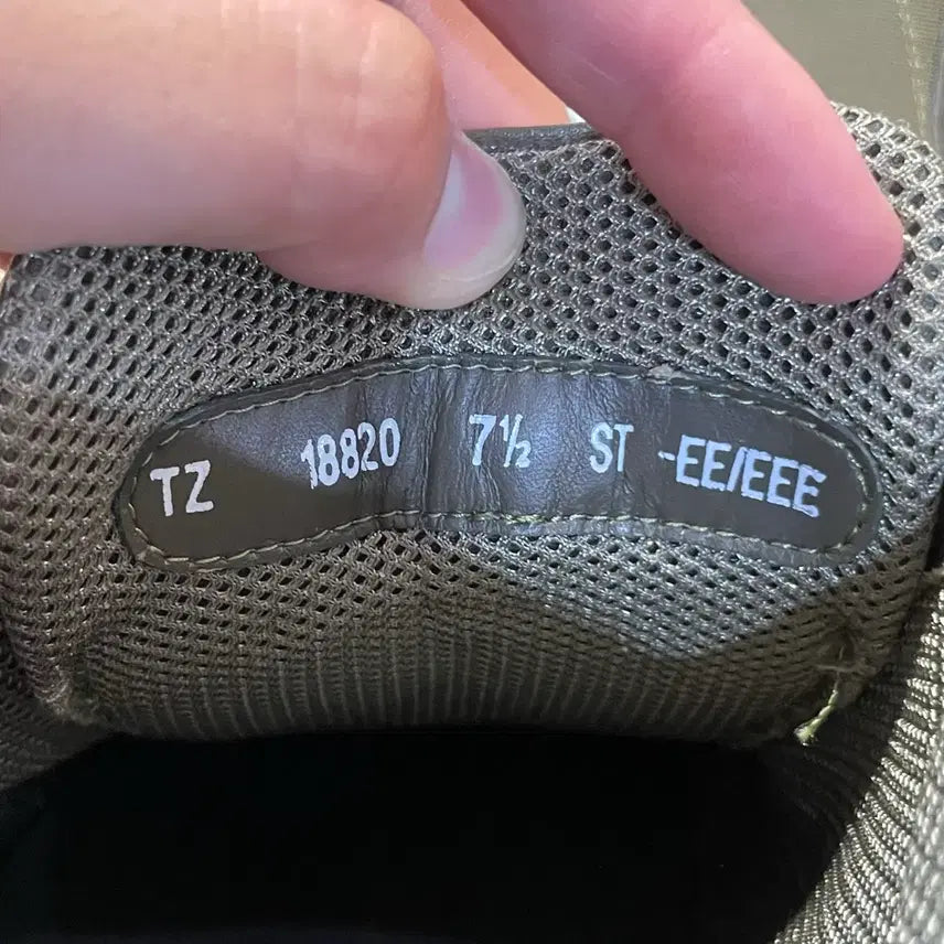 [BUNJANG] Ferragamo Khaki Sneakers / 196) 페라가모 카키 스니커즈 (7.5)