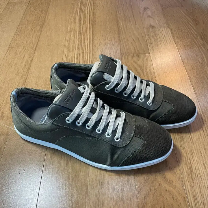 [BUNJANG] Ferragamo Khaki Sneakers / 196) 페라가모 카키 스니커즈 (7.5)