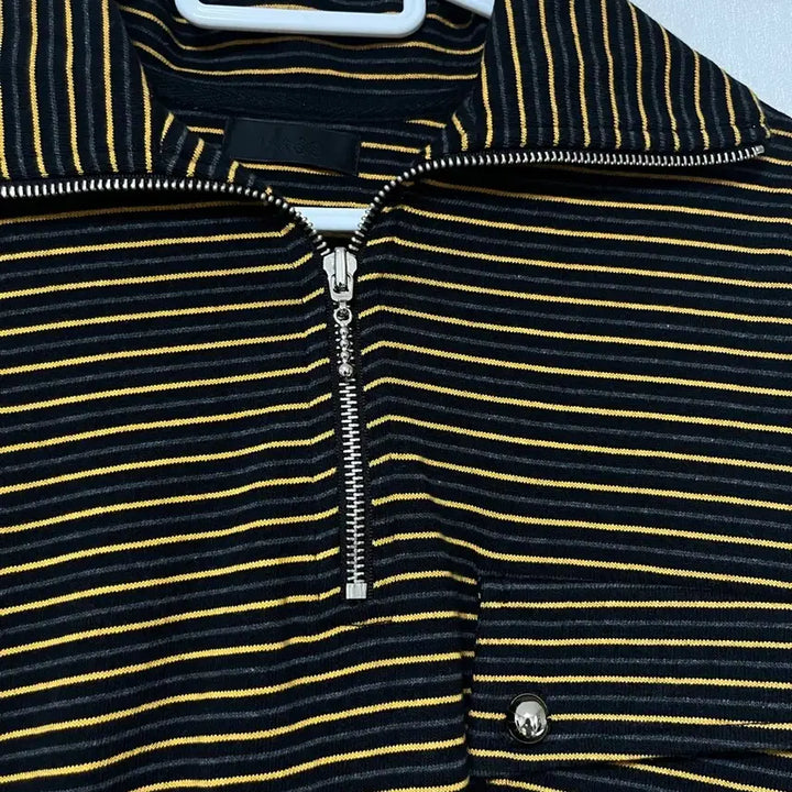 [BUNJANG] Pocket Stripe Half-Zip Long Sleeve T-Shirt / 새상품) 포켓 스트라이프 반집업 쭉티