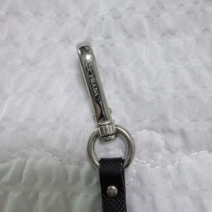 [BUNJANG] Prada I Love Prada Keyring/Bag Charm / 프라다 키링/백참 I LOVE PRADA 키링/백참 (정품)