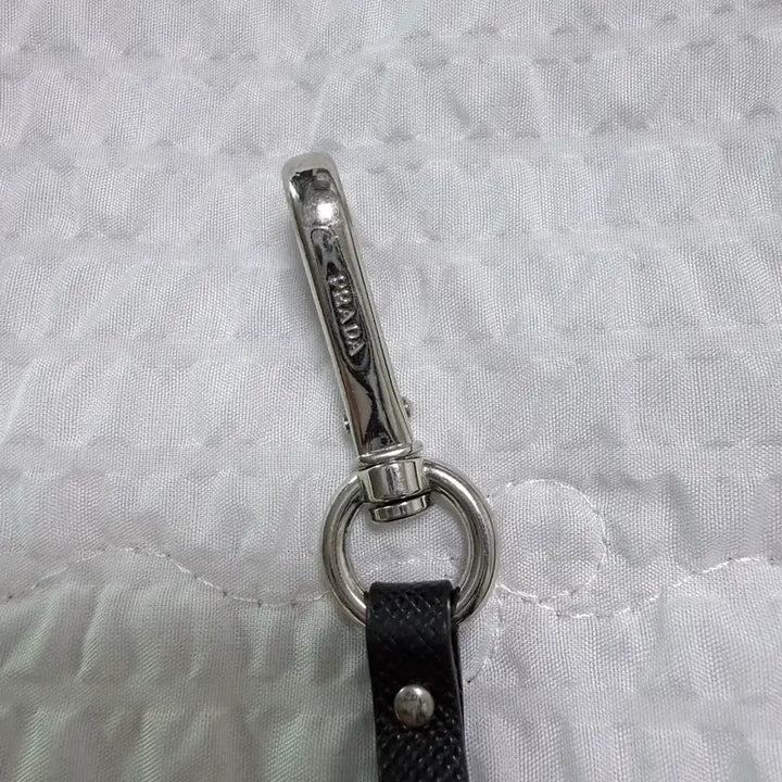 [BUNJANG] Prada I Love Prada Keyring/Bag Charm / 프라다 키링/백참 I LOVE PRADA 키링/백참 (정품)