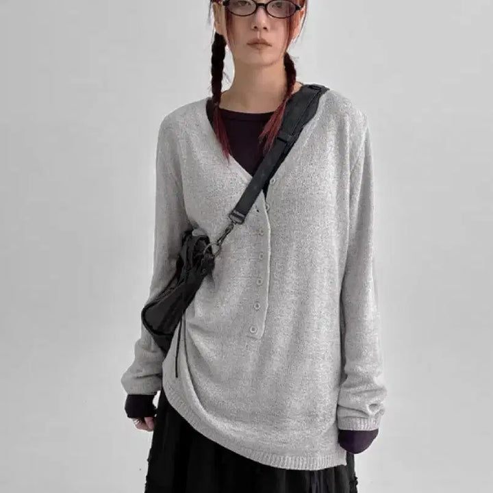 [BUNJANG] Blackup Loose Fit V-Neck Knit Sweater / 블랙업 루즈핏 브이넥 니트 그레이