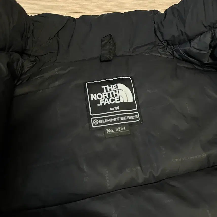 [BUNJANG] The North Face 1996 Air Down Jacket Black M / 노스페이스 눕시 한정판 패딩 블랙 M