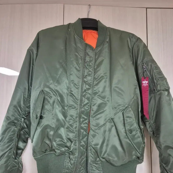 [BUNJANG] Alpha Industries MA-1 Regular Sage Green Jacket / 알파인더스트리 MA-1 레귤러 Sage Green M 124,900