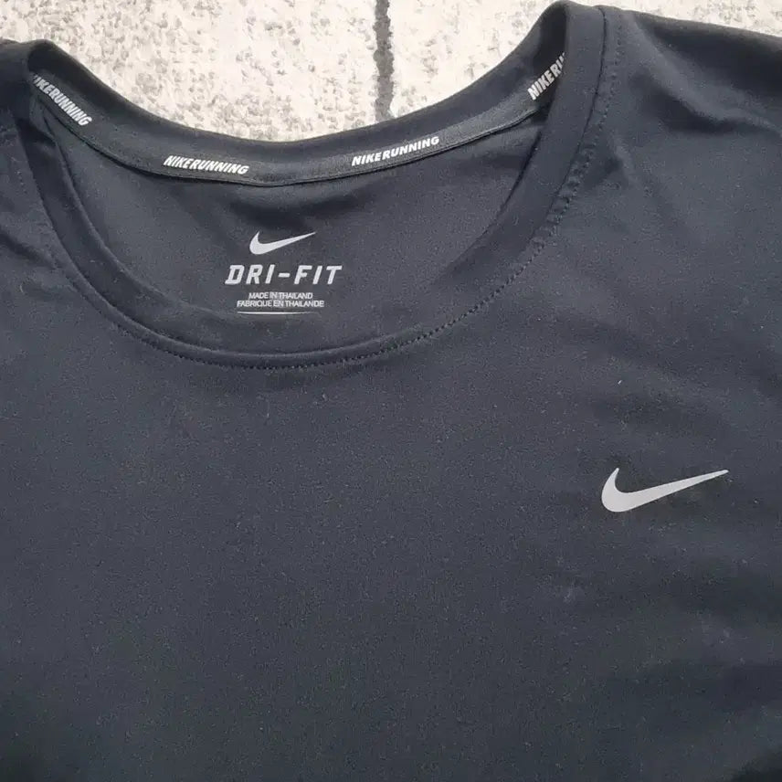 [BUNJANG] Nike Running Dri-FIT Long Sleeve Shirt Black Size L / 나이키 러닝 런닝 블랙 드라이핏 긴팔 사이즈 /L