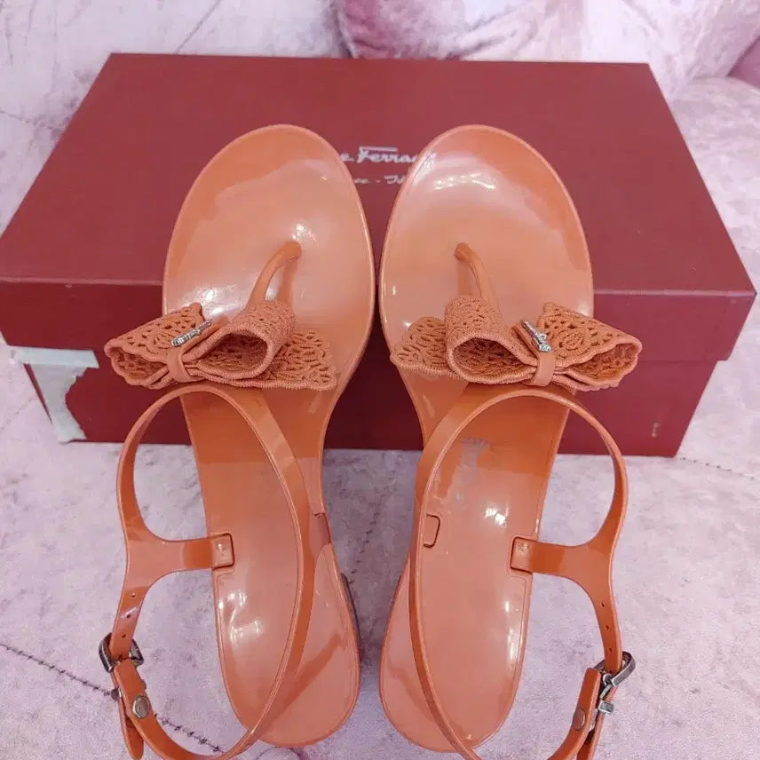 [BUNJANG] Ferragamo Sandals / 정품- 페라가모 샌들