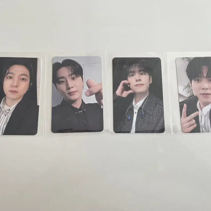 [BUNJANG] DAY6 Sungjin Dowoon Entrance Photocard Bundle Set / DAY6 서울 피날레 입장포카 4인세트(슬리브보관/덤0).