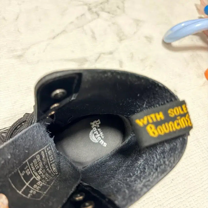 [BUNJANG] Dr. Martens Pascal Stud Patent Leather Boots / 닥터마틴 부츠