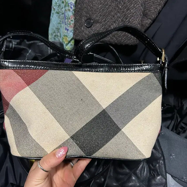 [BUNJANG] Daks Check Shoulder Bag 25x14cm / 닥스 체크 숄더백 25x14cm