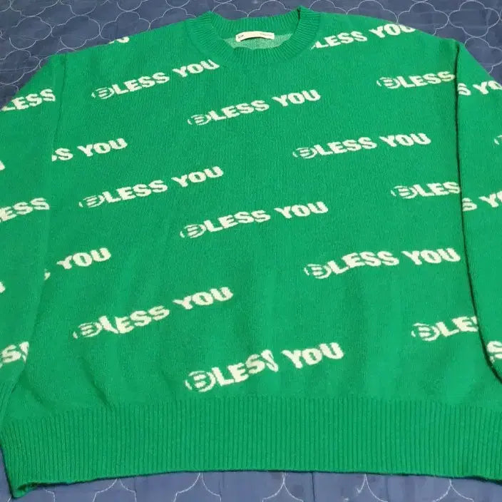 [BUNJANG] BLUR BLESS YOU Round Neck Knit Green Sweater / BLUR 1.0 BLESS YOU 라운드넥 니트 그린 (2사이즈)