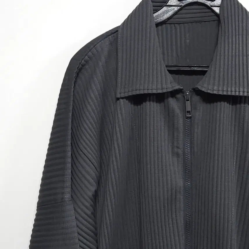 [SOLD OUT] 남성 플리츠 집업 자켓 미니멀 플리츠 셔츠 자켓 오버핏