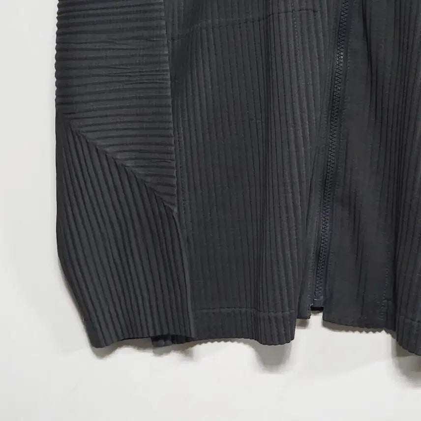 [SOLD OUT] 남성 플리츠 집업 자켓 미니멀 플리츠 셔츠 자켓 오버핏