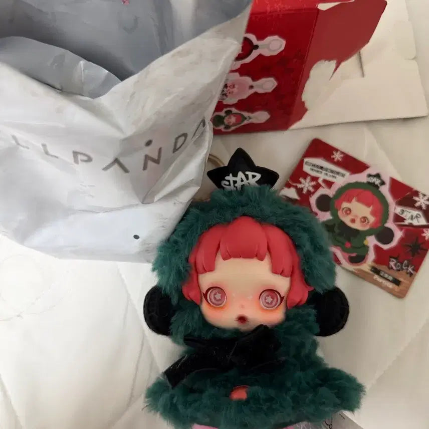 [SOLD OUT] 정품 스컬판다 겨울교향곡 변주곡 장원영 키링