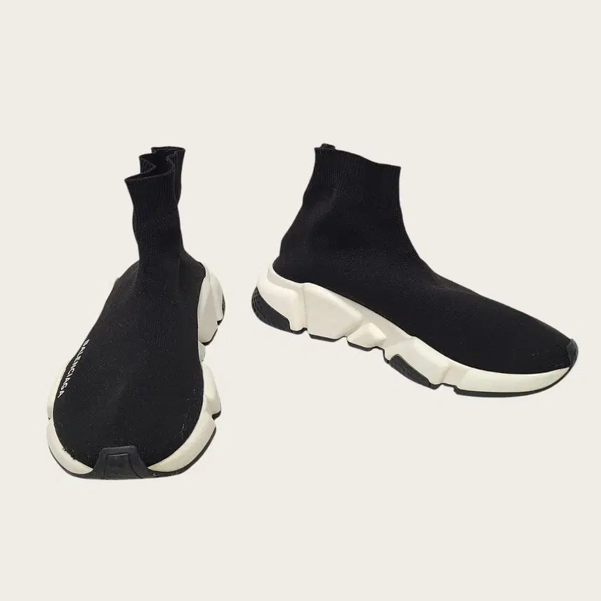 [BUNJANG] Balenciaga Speedrunner Sneakers (Black/White Oreo) - Size 35 / [35] 발렌시아가 블랙 화이트 오레오 스피드러너 스니커즈