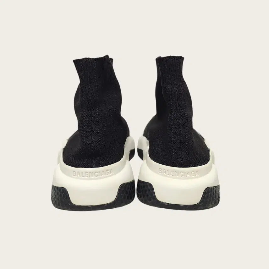 [BUNJANG] Balenciaga Speedrunner Sneakers (Black/White Oreo) - Size 35 / [35] 발렌시아가 블랙 화이트 오레오 스피드러너 스니커즈