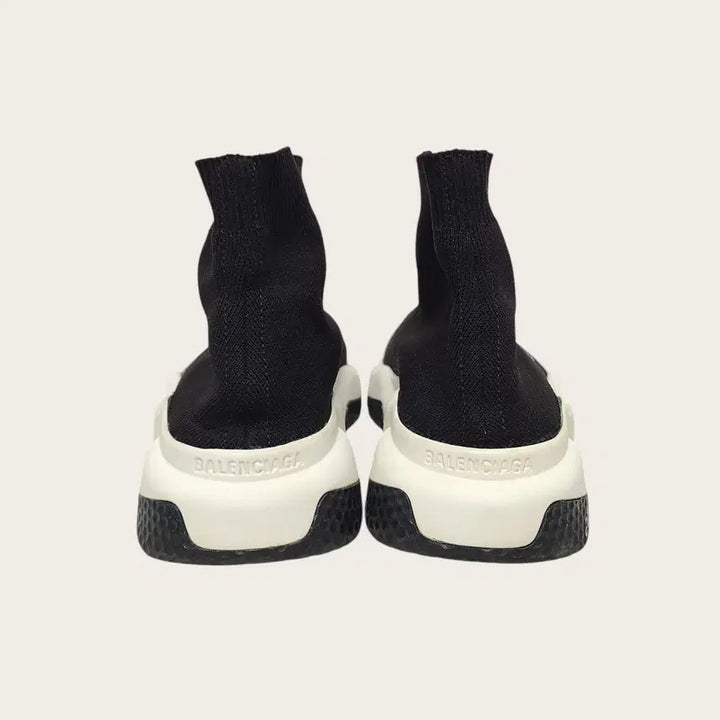 [BUNJANG] Balenciaga Speedrunner Sneakers (Black/White Oreo) - Size 35 / [35] 발렌시아가 블랙 화이트 오레오 스피드러너 스니커즈