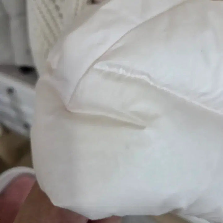 [BUNJANG] Merhen Ivory Knit Padded Hood Vest / 아이보리 니트 패딩 후드 조끼(제평 메르헨)