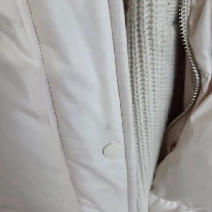 [BUNJANG] Merhen Ivory Knit Padded Hood Vest / 아이보리 니트 패딩 후드 조끼(제평 메르헨)