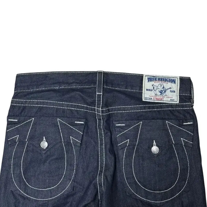 [BUNJANG] True Religion World Tour Big Logo Denim Pants / 트루릴리전 월드투어 빅로고 스티치 플레어 스트레이트 데님 팬츠