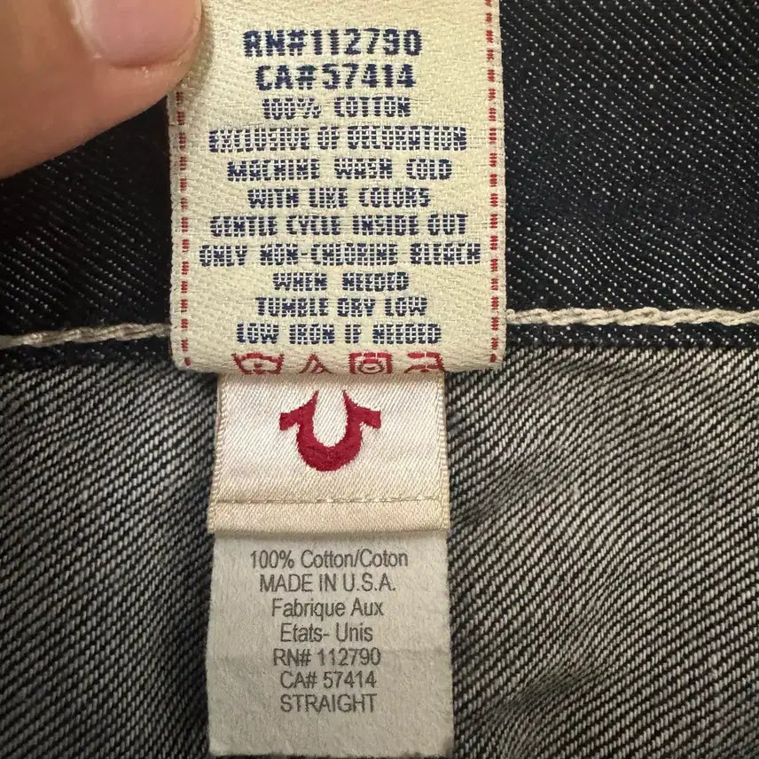 [BUNJANG] True Religion World Tour Big Logo Denim Pants / 트루릴리전 월드투어 빅로고 스티치 플레어 스트레이트 데님 팬츠