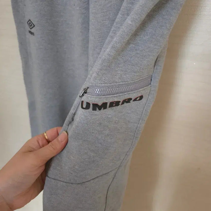 [BUNJANG] Umbro Jogger Pants (XS) / 엄브로 조거팬츠