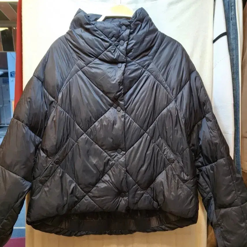 [BUNJANG] ZARA Diamond Quilted Black Padded Jumper / 자라 다이아 퀼팅 블랙 패딩 점퍼