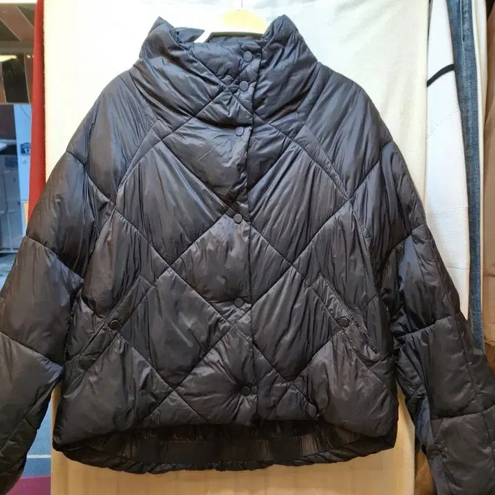[BUNJANG] ZARA Diamond Quilted Black Padded Jumper / 자라 다이아 퀼팅 블랙 패딩 점퍼