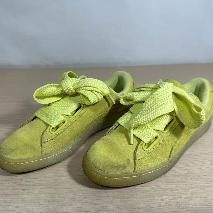 [BUNJANG] Puma Suede Lime Green Sneakers (240) / 푸마 스웨이드 운동화 라임색 240