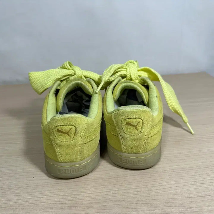 [BUNJANG] Puma Suede Lime Green Sneakers (240) / 푸마 스웨이드 운동화 라임색 240