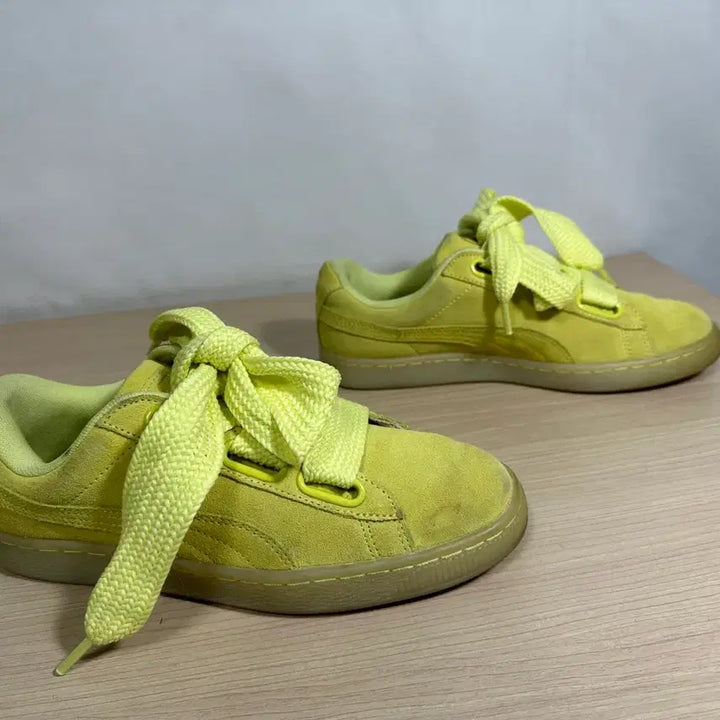[BUNJANG] Puma Suede Lime Green Sneakers (240) / 푸마 스웨이드 운동화 라임색 240