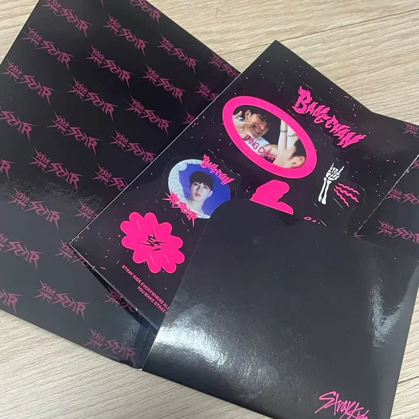 [BUNJANG] Stray Kids SKZ ROCK-STAR Pop-Up Sticker Book / 스트레이키즈 스키즈 락스타 팝업 스티커북