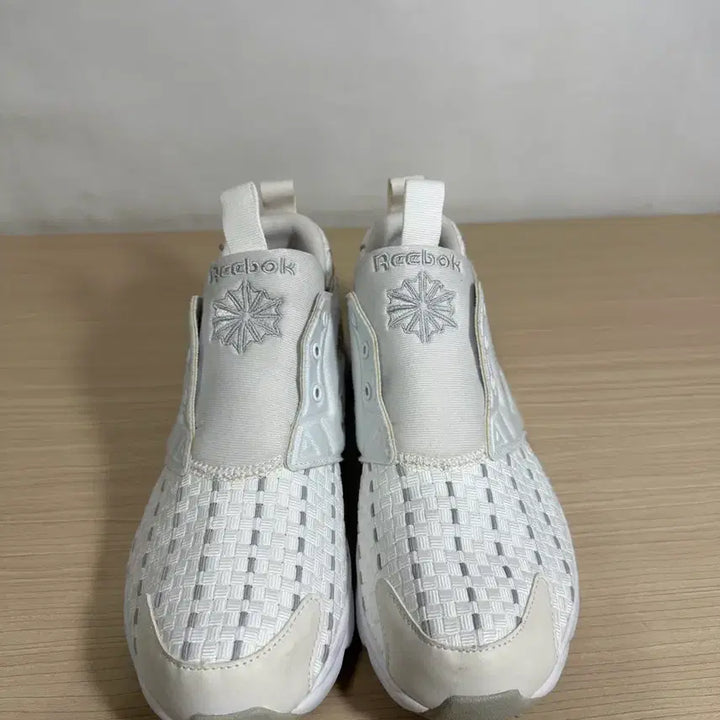 [BUNJANG] Reebok Fury White Woven Sneakers 245 / 리복 퓨리 흰색 우븐 운동화 245