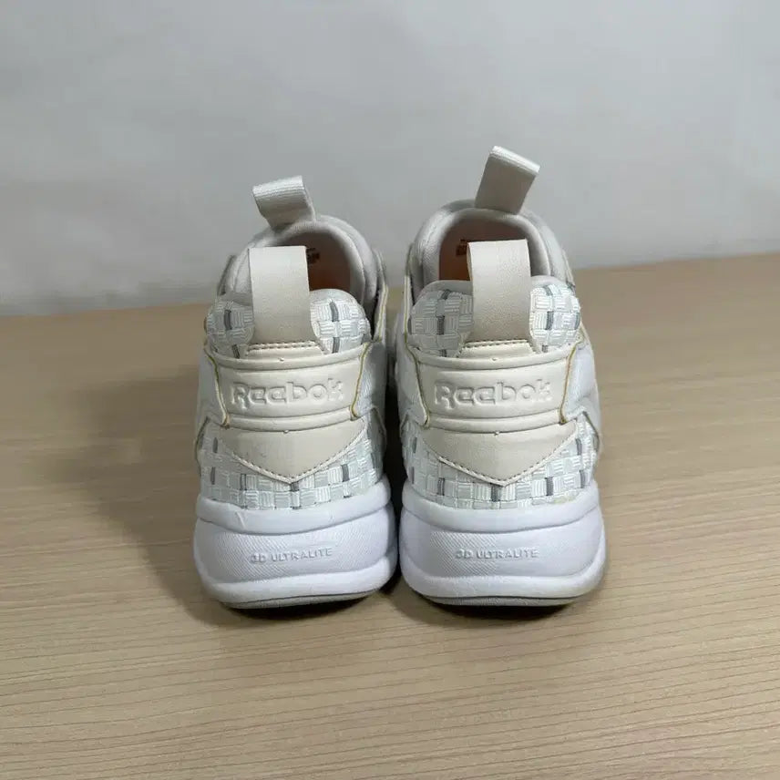 [BUNJANG] Reebok Fury White Woven Sneakers 245 / 리복 퓨리 흰색 우븐 운동화 245