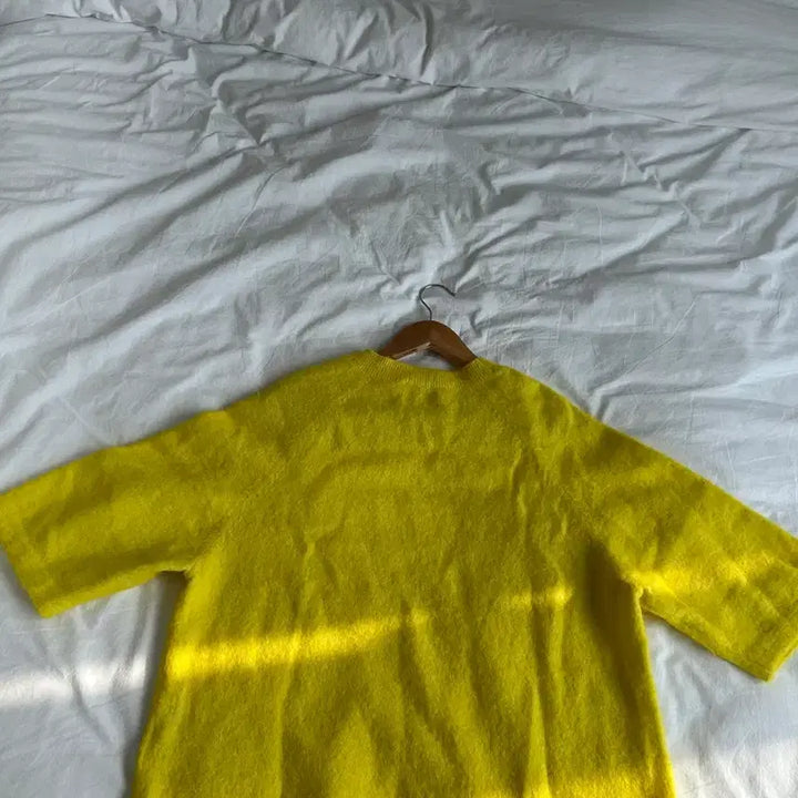 [BUNJANG] &amp; Other Stories Yellow Knit Sweater / 앤아더스토리즈 옐로우 니트