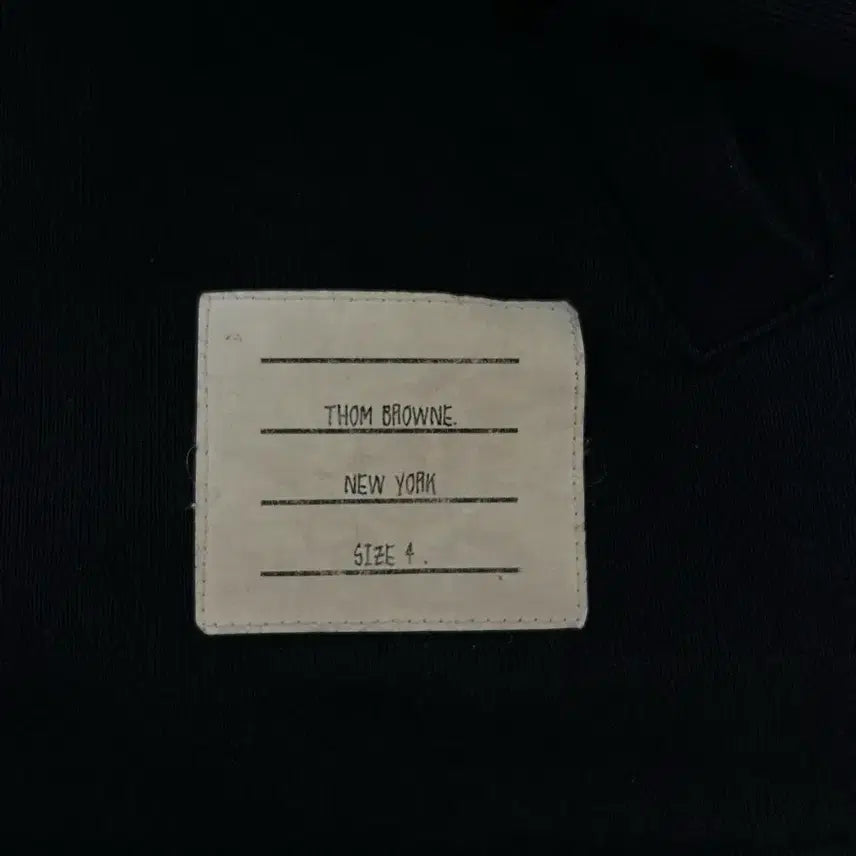[SOLD OUT] [4] 톰브라운 Thom Browne 네이비 후드집업