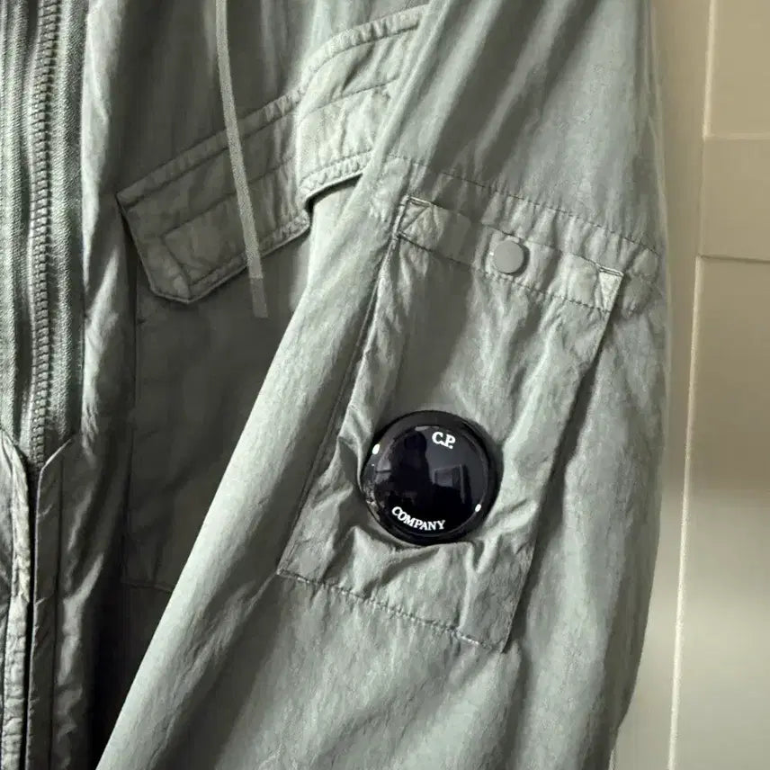 [BUNJANG] C.P. Company Chrome-R Hooded Jacket / C.P. 컴퍼니 Chrome-R 후드 자켓