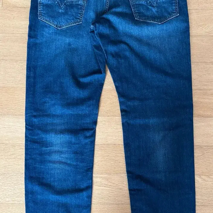 [BUNJANG] Diesel Larkee-Beex 082az Jeans / 디젤 청바지 larkee-beex 082az