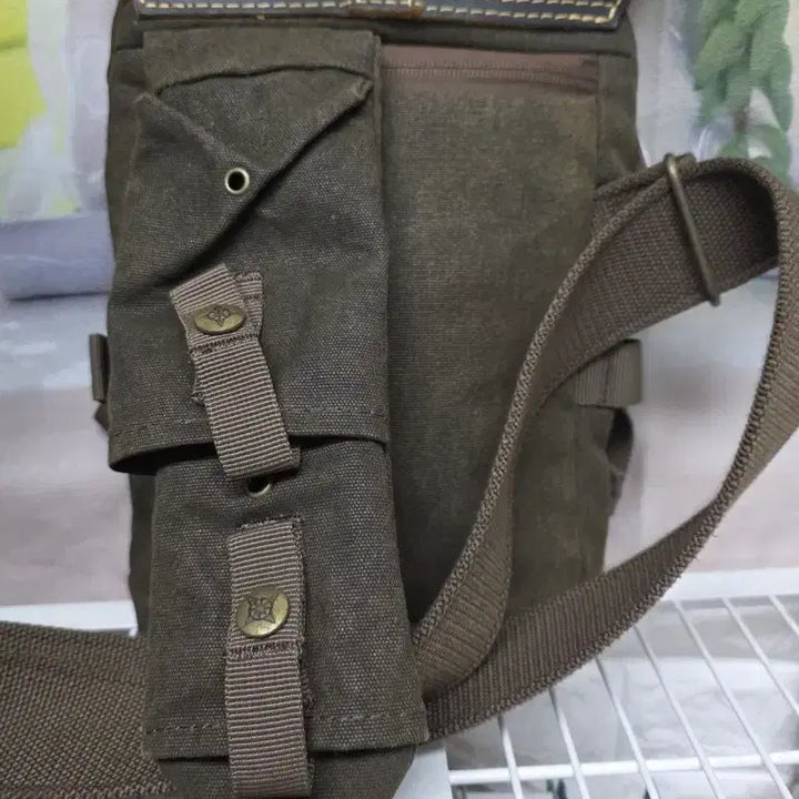 [BUNJANG] National Geographic Sling Bag Canvas Crossbody Bag / 내셔널지오그래픽 스몰 슬링백 크로스백 캔버스백 BF31
