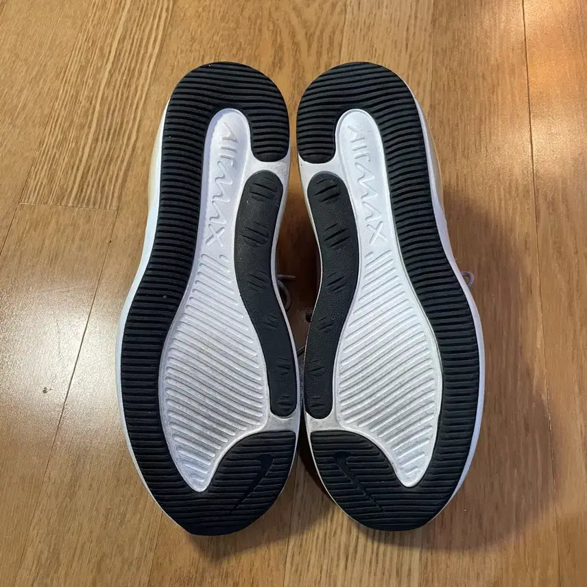 [BUNJANG] Nike Air Max Dia Sneakers 255 / 197) 나이키 에어맥스 디아 운동화 255