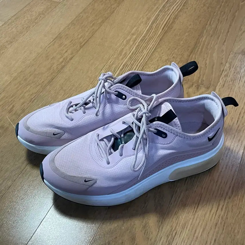 [BUNJANG] Nike Air Max Dia Sneakers 255 / 197) 나이키 에어맥스 디아 운동화 255