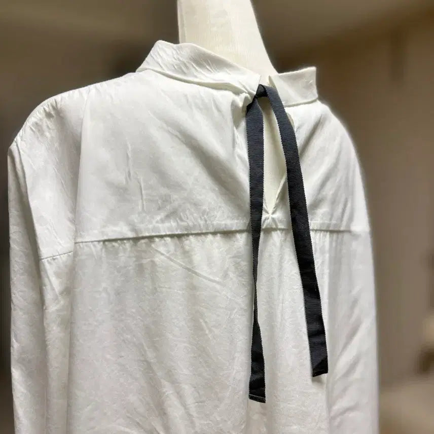 [BUNJANG] Cos White Cotton Ribbon Tie Blouse / Cos 흰색 코튼 리본타이 블라우스