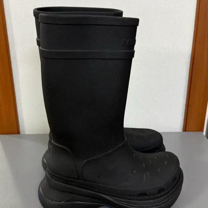 [BUNJANG] Balenciaga Crocs Rubber Boots Black / [39] 발렌시아가 크록스 러버 부츠 블랙