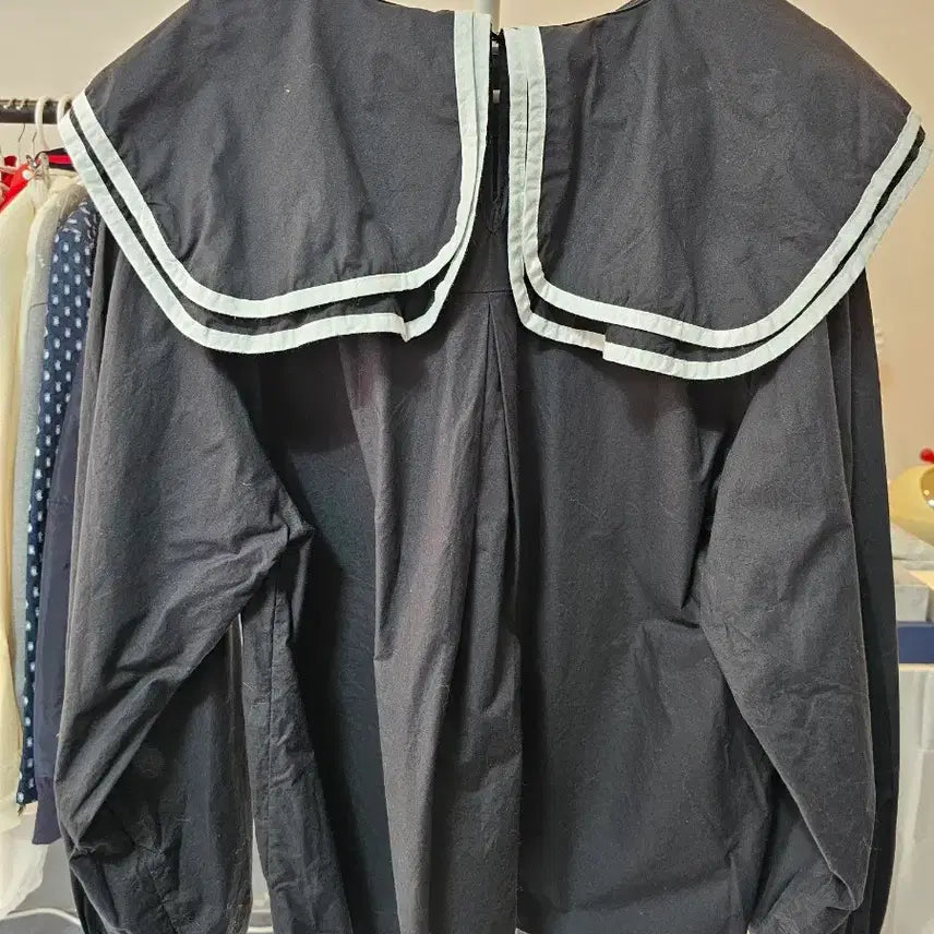 [BUNJANG] Black Sailor Style Long Sleeve Blouse / 세라복 스타일 블랙 긴팔 블라우스