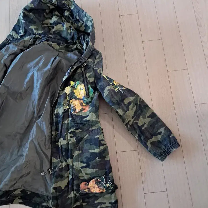 [BUNJANG] Camouflage Flower Printed Hooded Field Jacket / 카모플라쥬 플라워 후드 야상 점퍼