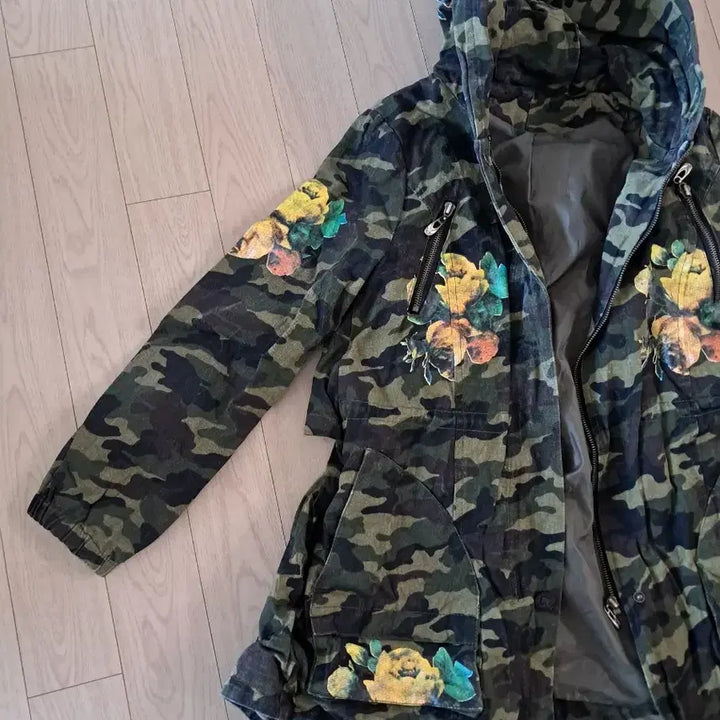 [BUNJANG] Camouflage Flower Printed Hooded Field Jacket / 카모플라쥬 플라워 후드 야상 점퍼