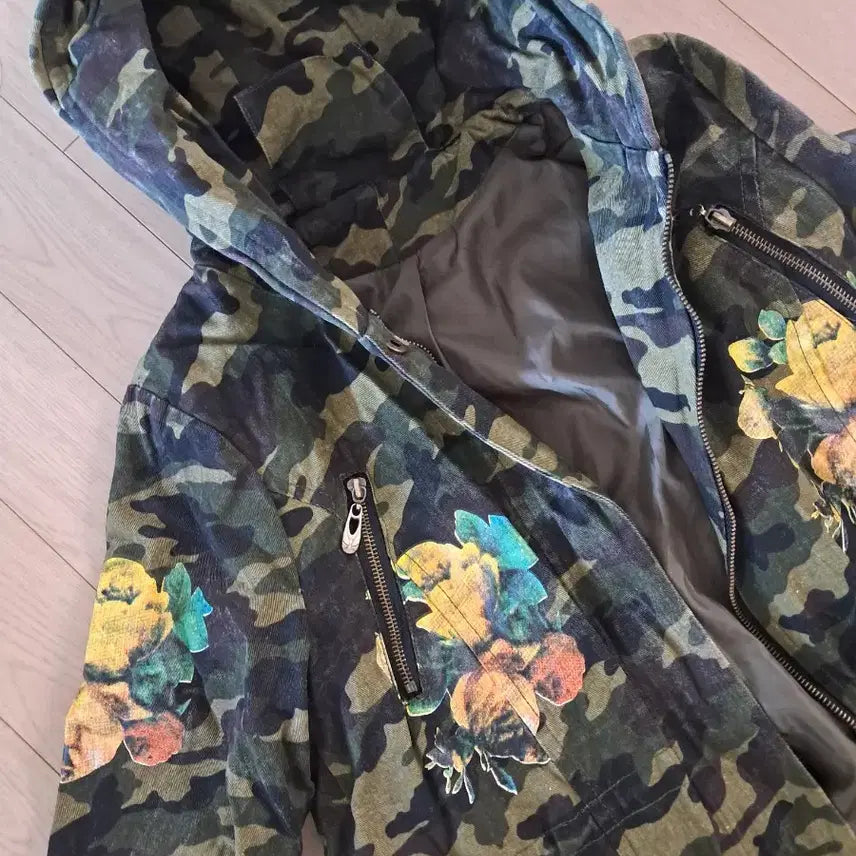 [BUNJANG] Camouflage Flower Printed Hooded Field Jacket / 카모플라쥬 플라워 후드 야상 점퍼