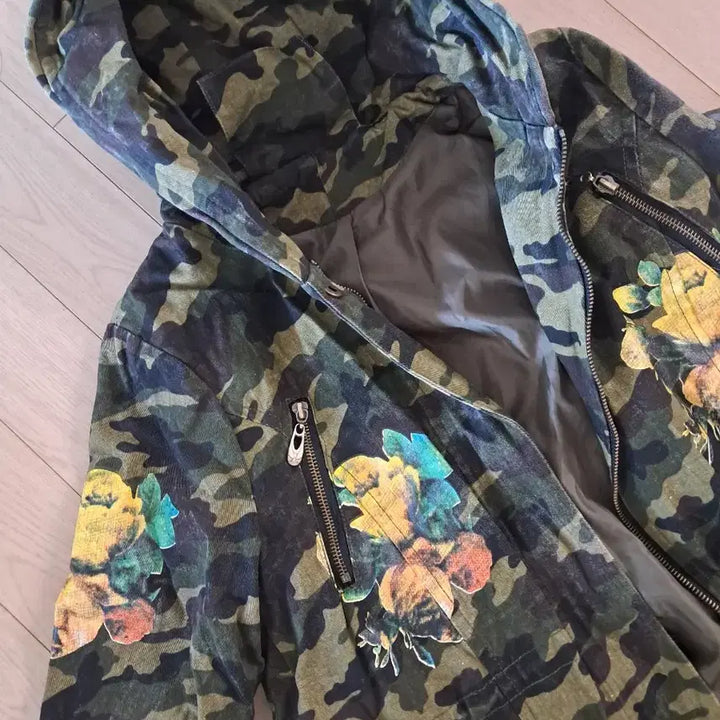 [BUNJANG] Camouflage Flower Printed Hooded Field Jacket / 카모플라쥬 플라워 후드 야상 점퍼