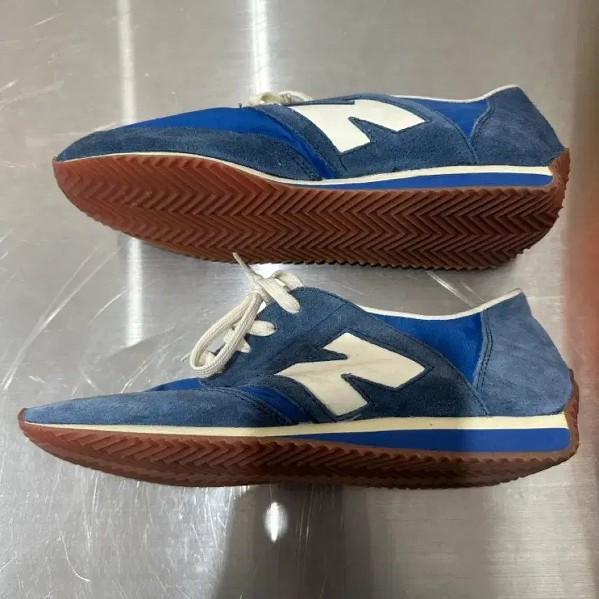 [BUNJANG] New Balance 320VT Blue Sneakers / 뉴발란스 320VT 블루 270팝니다!